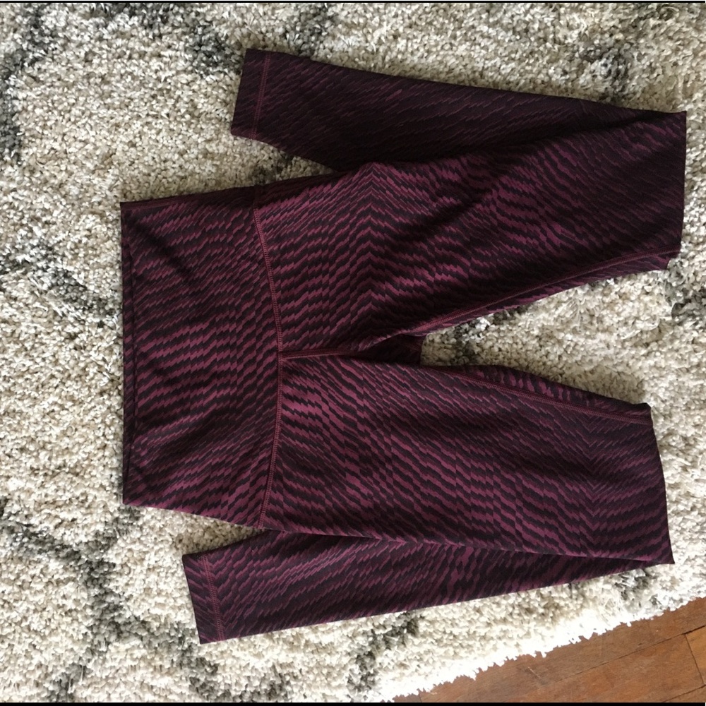 Lululemon long leggings size 6, like new